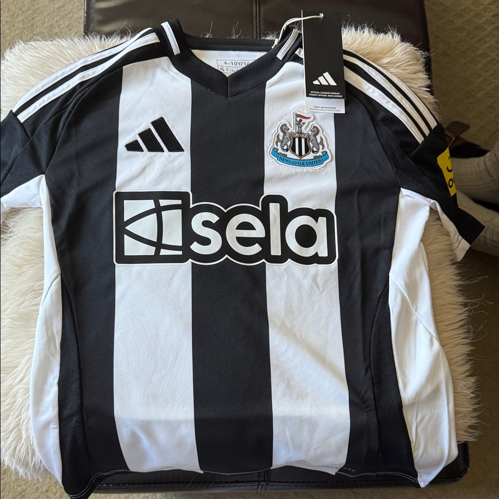 NWT - Adidas Newcastle United Black and White Home Jersey Size 7-8 Youth